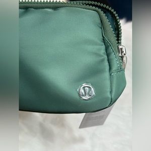 brand new lululemon belt bag size 1L - Green